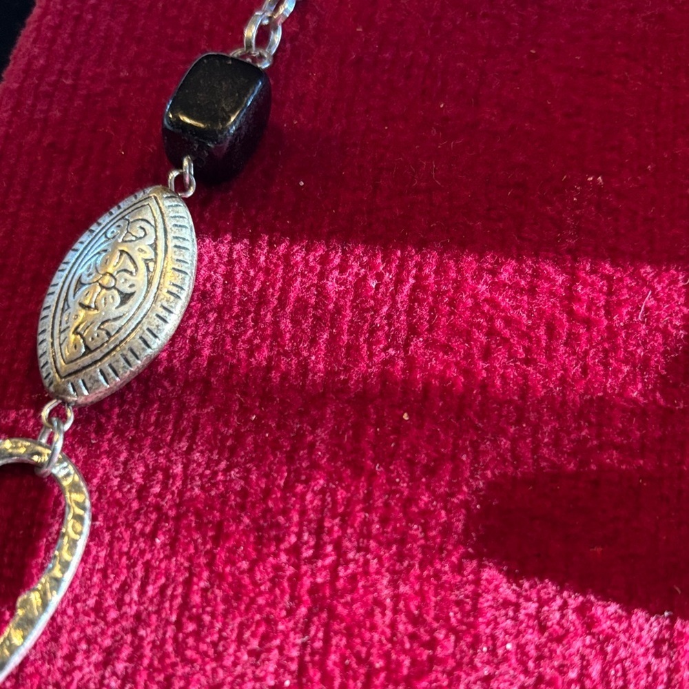 Premier Designs Red and Silver Necklace - Picture 5 of 5